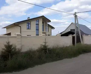Стык фасада и цоколя